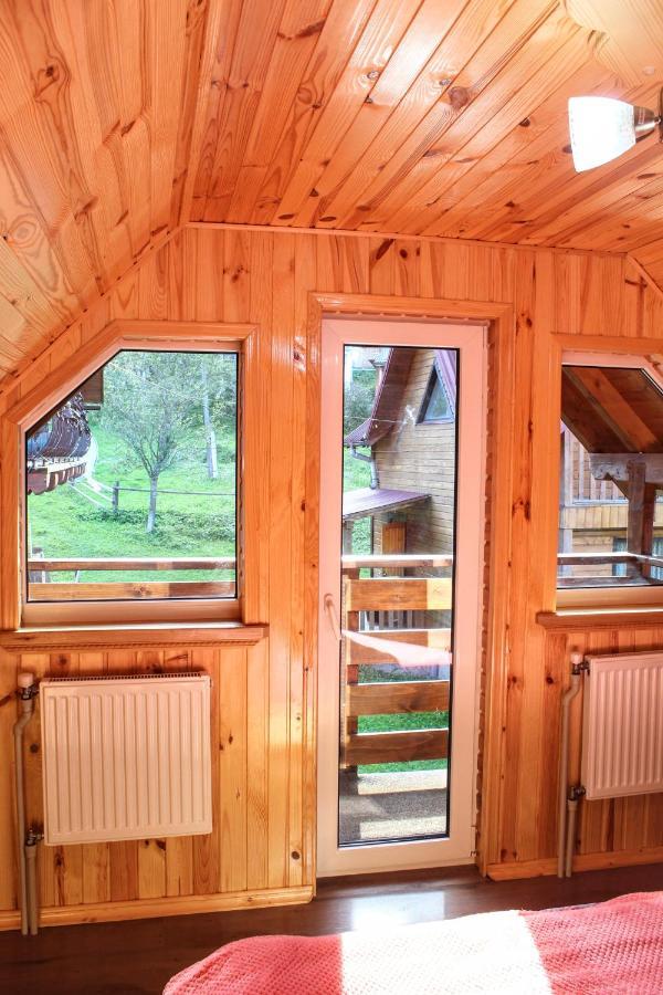 Cottage "Karpatske Shale" Jaremtsje Buitenkant foto